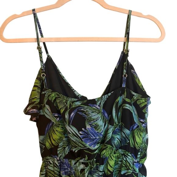 Green Tropical V Neck Dress - Picture 6 of 7